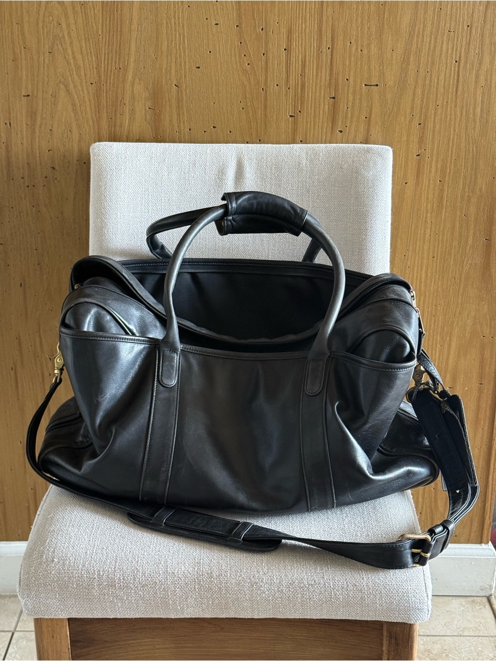 Vintage Coach Black Leather Large Travel Duffle Weekender Bag Shoulder Strap